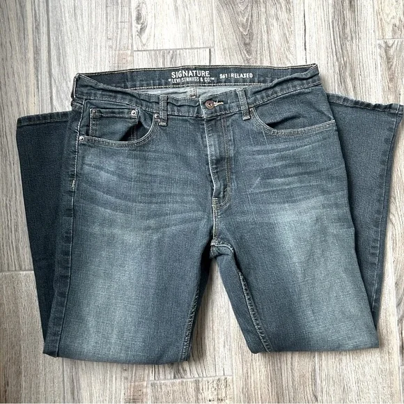 Signature By Levi Strauss S61 Relaxed Fit Jeans - Picture 4 of 6